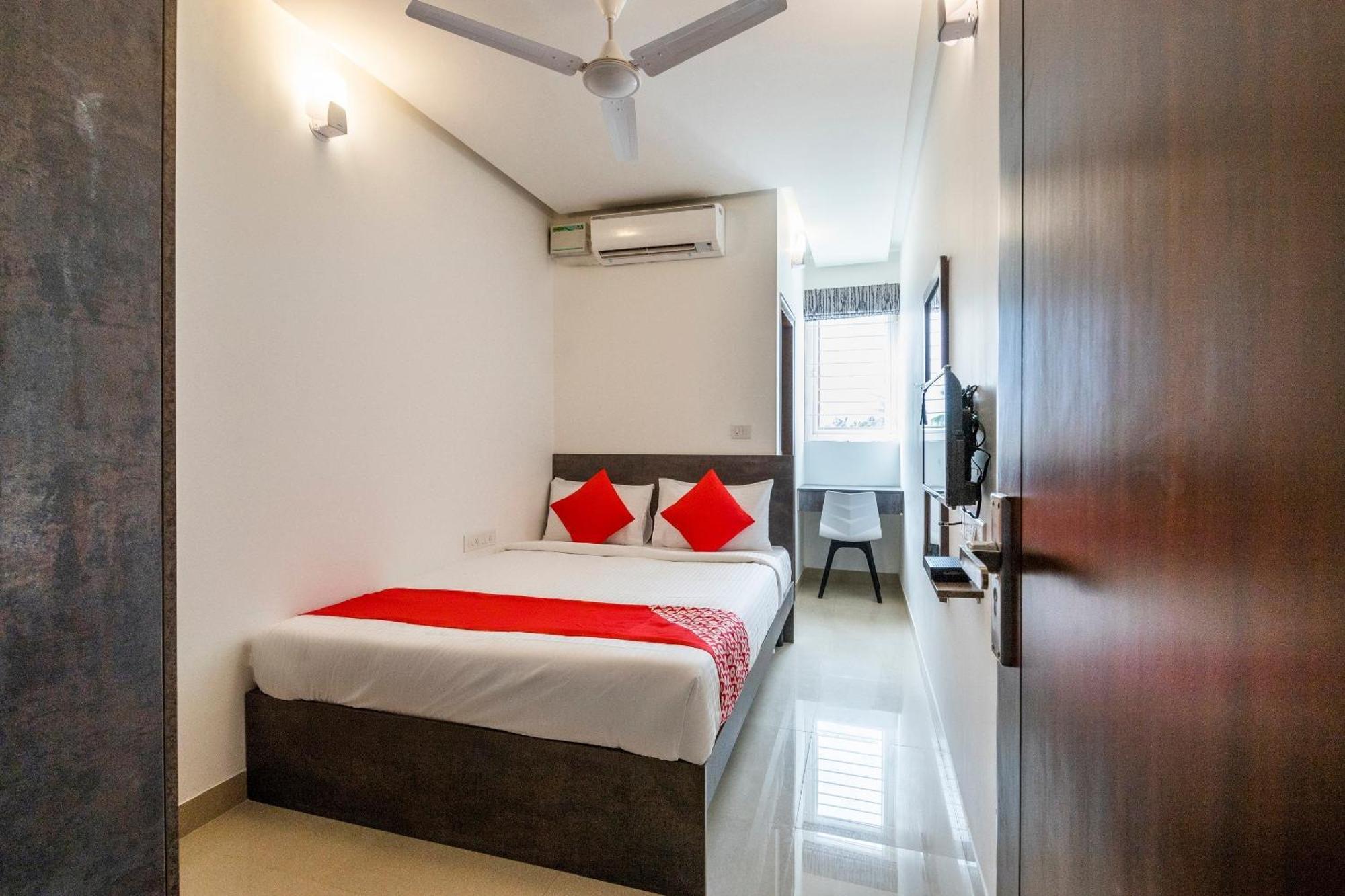 Super Townhouse Hebbal Hotel Bengaluru Kültér fotó